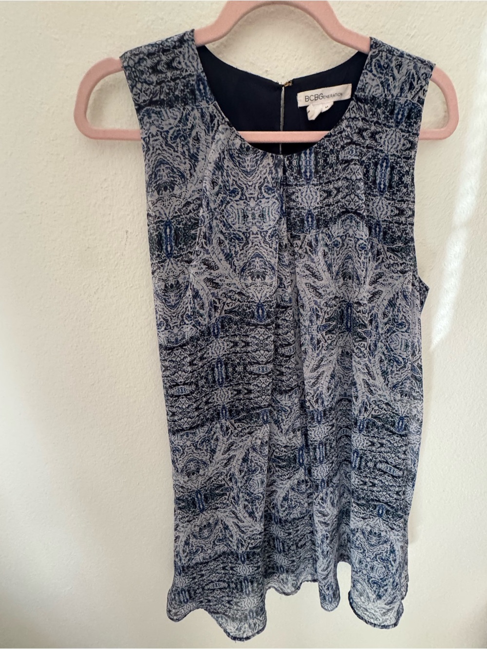 BCBGeneration Blue Print and White Sleeveless Tunic Dress